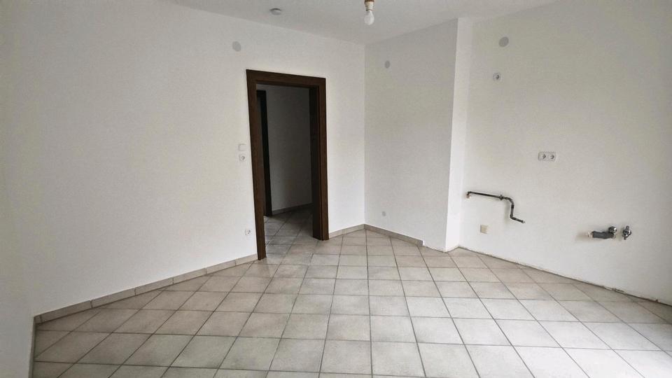 Etagenwohnung Mönchengladbach - 2 Zimmer, 75 m&sup2;, 700&euro; | Angebot:26677964