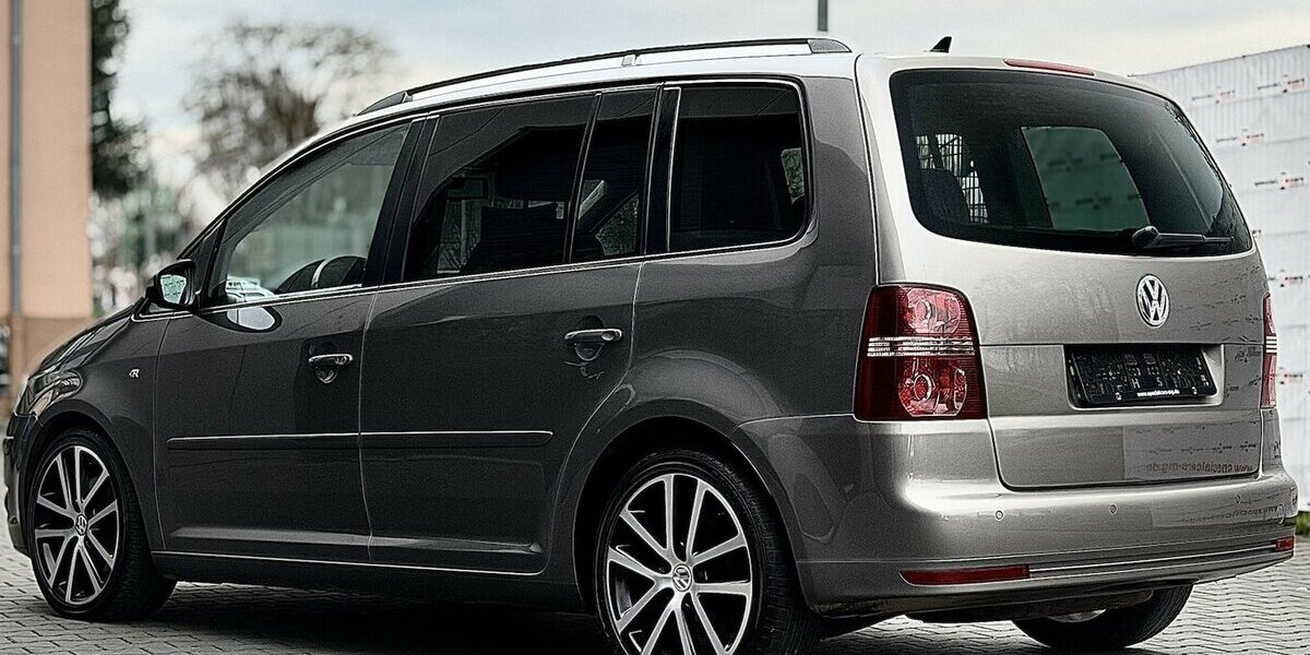 VW Touran R-Line / Leder / 7Sitze / 1.Hd / Navi 125.000 km 11.900 &euro; Mönchengladbach 41066