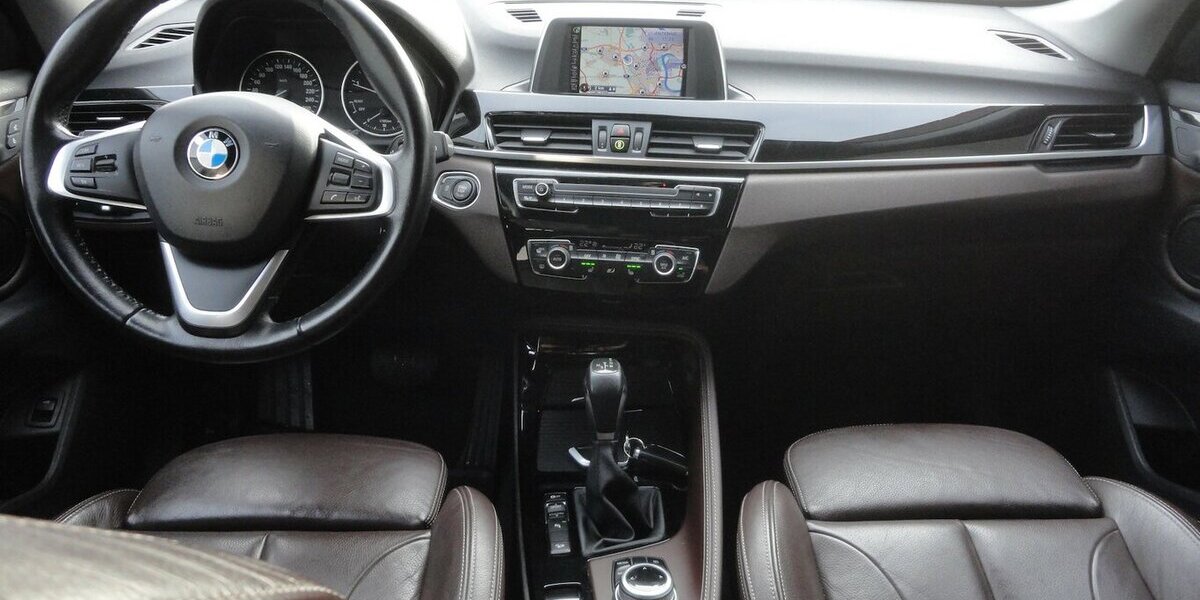 BMW X1 20 d xLine 4x4 Autom Navi Leder SHZ PDC LED 208.000 km 14.999 &euro; Neuss 41462