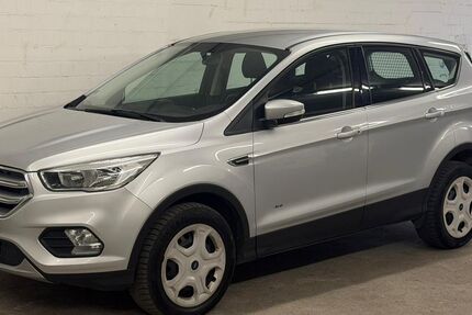 Ford Kuga 138.821 km 11.900 &euro; Düsseldorf 40468