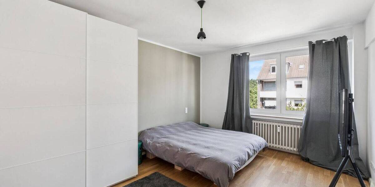 Etagenwohnung Düsseldorf Oberkassel - 3 Zimmer, 106 m&sup2;, 635.000&euro; | Angebot:26930034