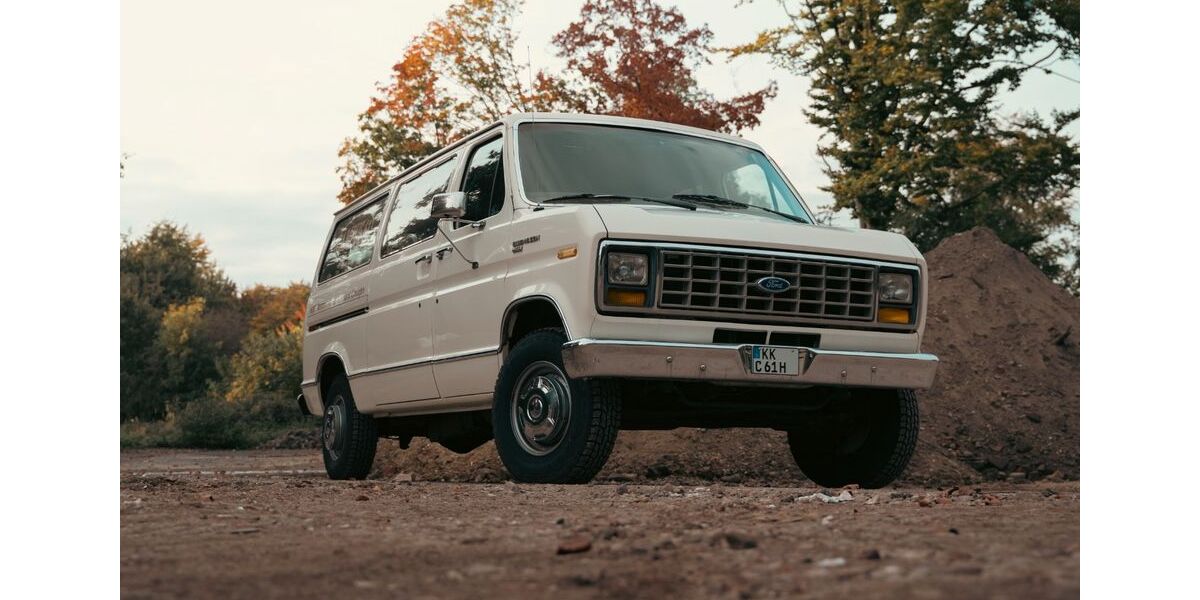 Ford Econoline 150.000 km 17.500 &euro; Krefeld 47807