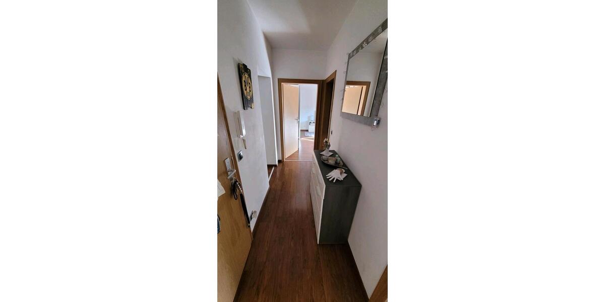 Etagenwohnung Duisburg Huckingen - 2 Zimmer, 65 m&sup2;, 900&euro; | Angebot:25982674