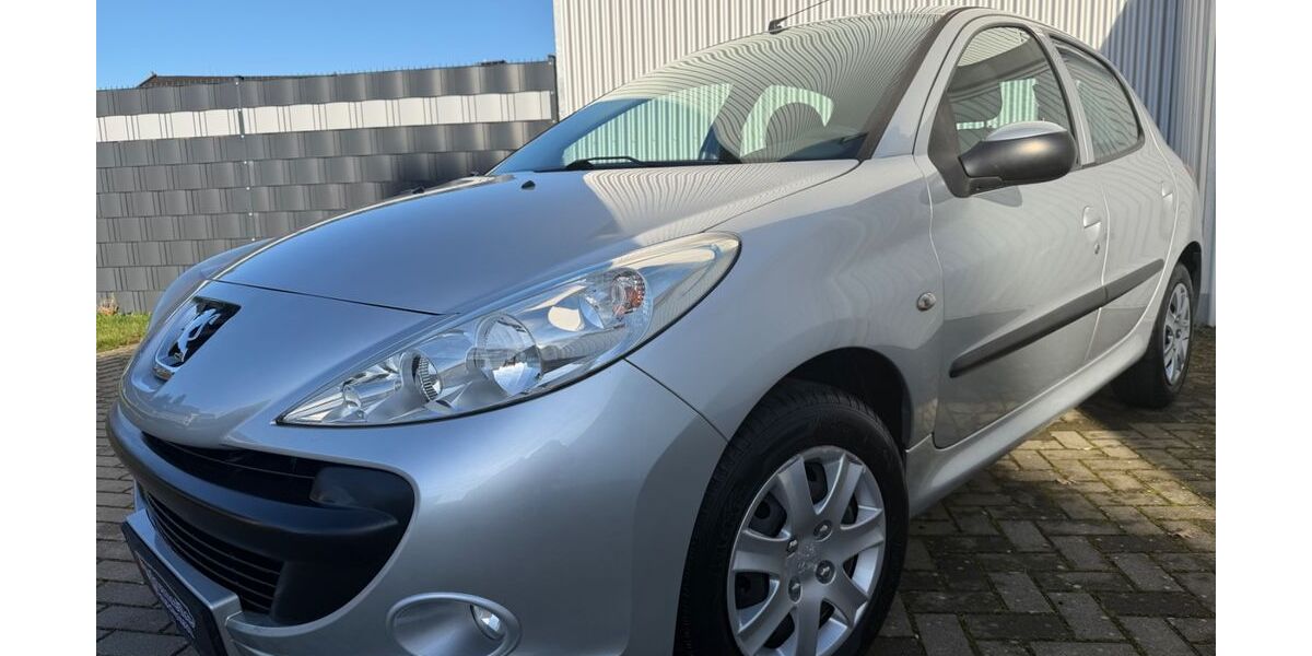 Peugeot 206 110.000 km 3.790 &euro; Viersen 41748