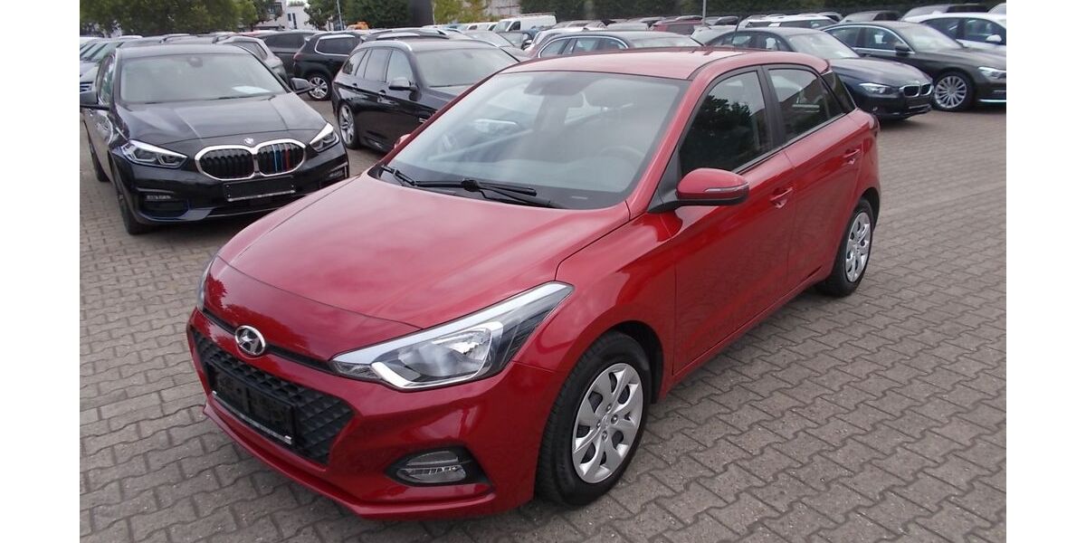 Hyundai i20 28.655 km 11.000 &euro; Willich 47877