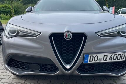 Alfa Romeo Stelvio 80.000 km 18.800 &euro; Krefeld 47799