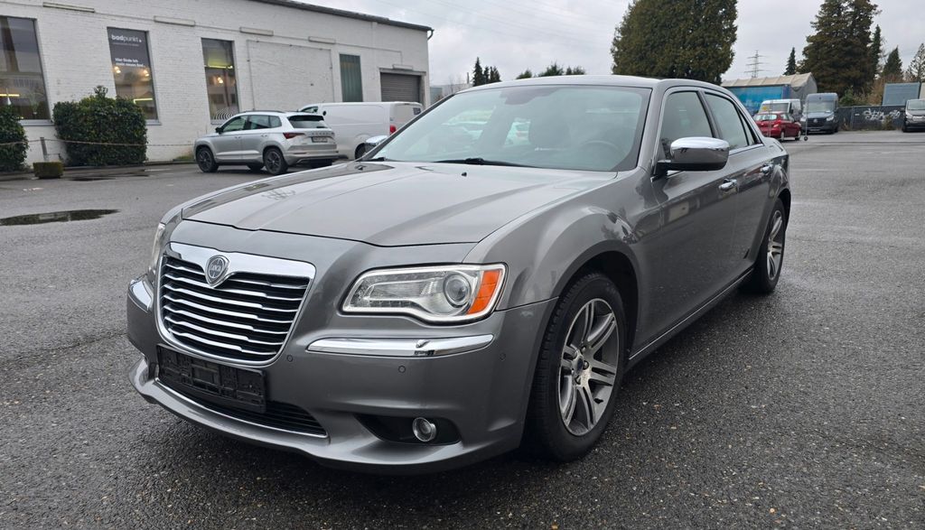 Lancia Thema 160.000 km 7.900 &euro; Düsseldorf - Bezirk 8 40231