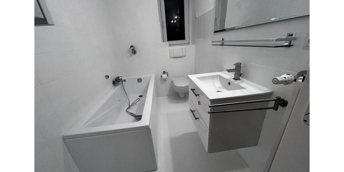 Erdgeschoßwohnung Mönchengladbach Süd - 2 Zimmer, 60 m&sup2;, 1.350&euro; | Angebot:26014501