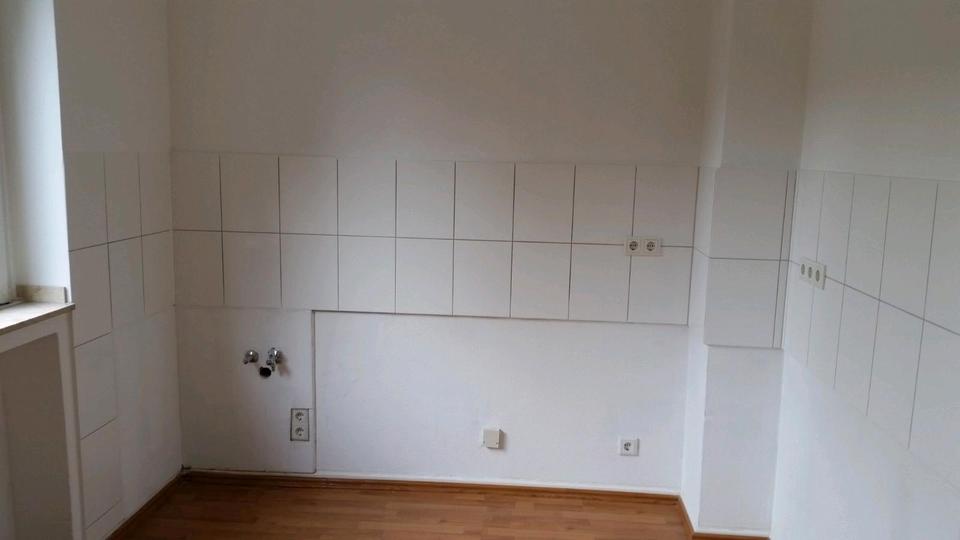 Etagenwohnung Krefeld Hülser Berg - 3 Zimmer, 87 m&sup2;, 870&euro; | Angebot:25979614