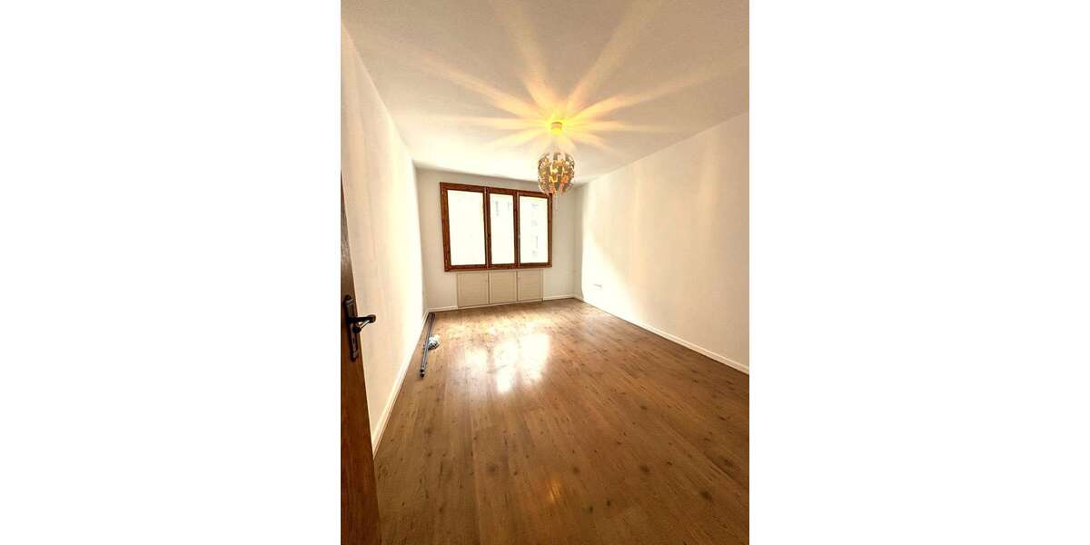 Etagenwohnung Düsseldorf Oberbilk - 2 Zimmer, 60 m&sup2;, 750&euro; | Angebot:25972955