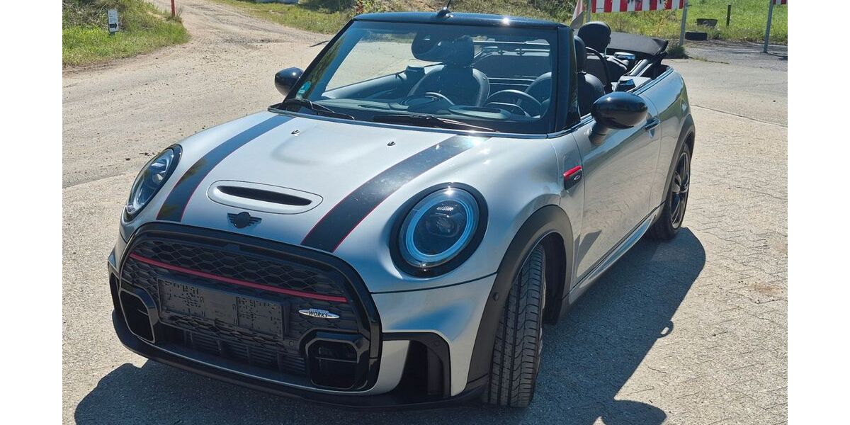 Mini John Cooper Works Cabrio 39.800 km 32.990 &euro; Erkelenz 41812