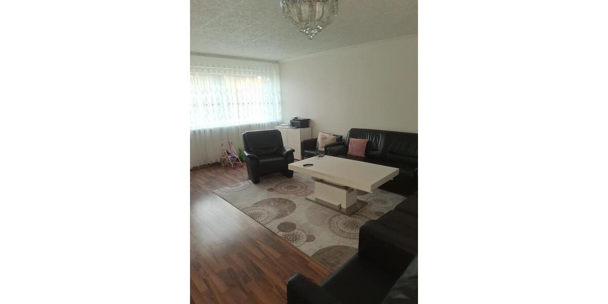 Etagenwohnung Duisburg Rheinhausen - 4 Zimmer, 100 m&sup2;, 701&euro; | Angebot:25760110