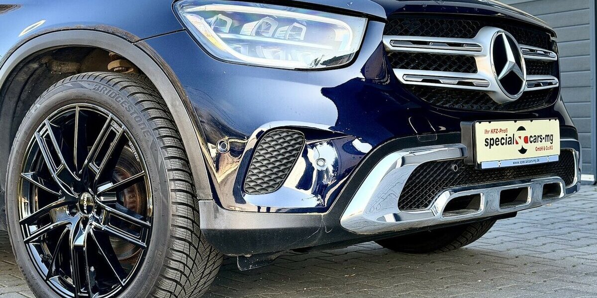 Mercedes-Benz GLC 220 d 4Matic / 1.Hd / MBUX / Kamera / Leder 99.000 km 32.490 &euro; Mönchengladbach 41066