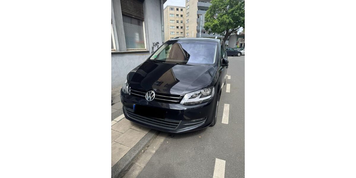 VW Sharan 267.000 km 8.499 &euro; Krefeld 47799