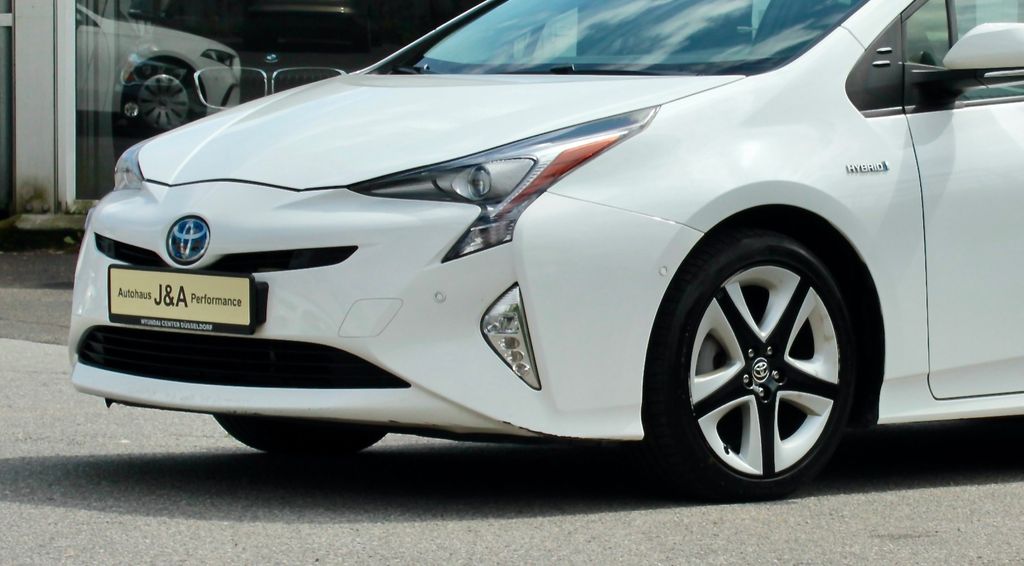 Toyota Prius 150.000 km 13.290 &euro; Düsseldorf 40625