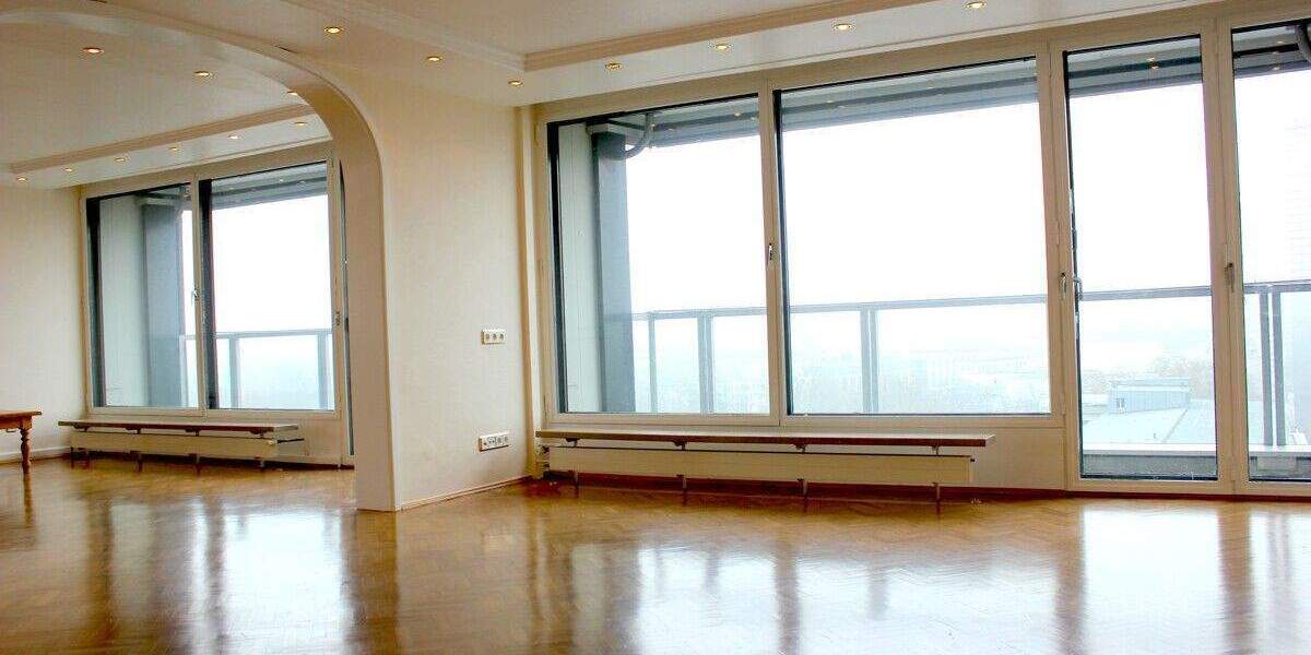 Etagenwohnung Düsseldorf Pempelfort - 3 Zimmer, 138 m&sup2;, 1.980&euro; | Angebot:25802607