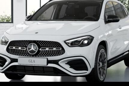 Mercedes-Benz GLA 200 9.900 km 44.490 &euro; Düsseldorf 40470