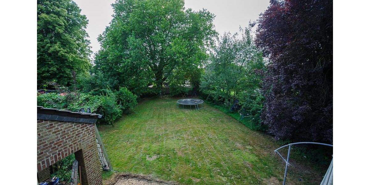 Einfamilienhaus Brüggen - 9 Zimmer, 200 m&sup2;, 450.000&euro; | Angebot:23836303