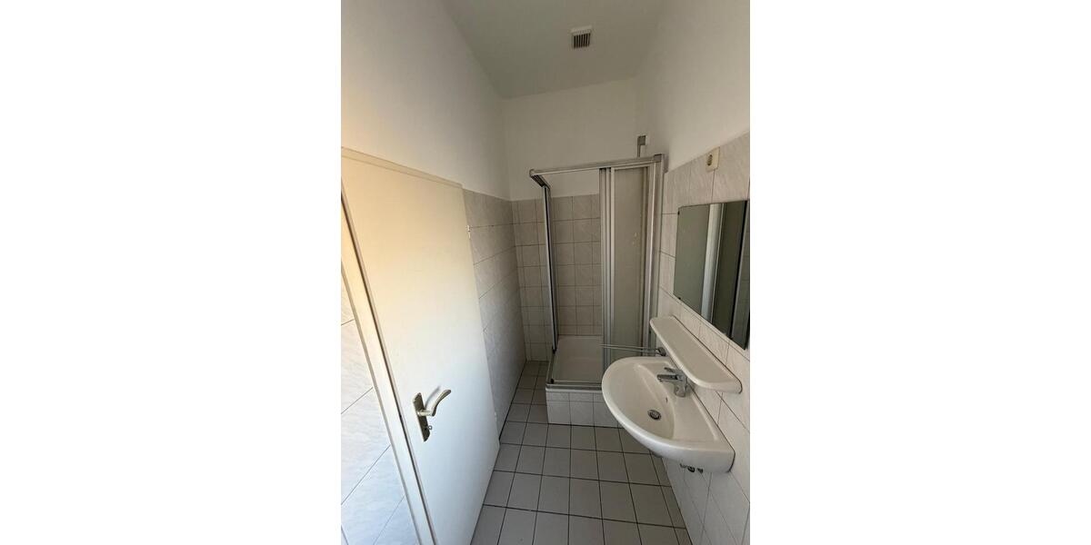 Etagenwohnung Nettetal - 1 Zimmer, 22 m&sup2;, 170&euro; | Angebot:25837274