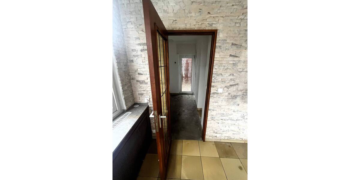 Etagenwohnung Düsseldorf Wersten - 4 Zimmer, 127 m&sup2;, 1.150&euro; | Angebot:26702845