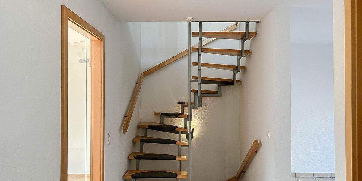 Doppelhaushälfte Düsseldorf Wittlaer - 5 Zimmer, 133 m&sup2;, 2.600&euro; | Angebot:25687680