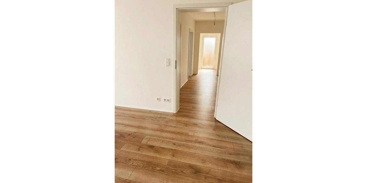 Etagenwohnung Düsseldorf Unterbach - 4 Zimmer, 88 m&sup2;, 350.000&euro; | Angebot:25906556