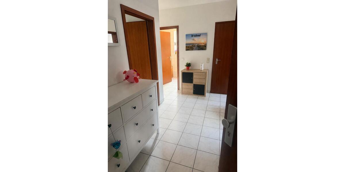Dachgeschoßwohnung Duisburg Essenberg - 3 Zimmer, 76 m&sup2;, 680&euro; | Angebot:26632424