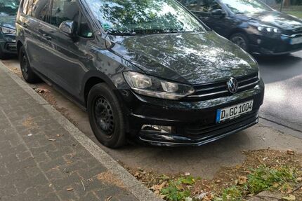 VW Touran 215.000 km 13.200 &euro; Düsseldorf 40233