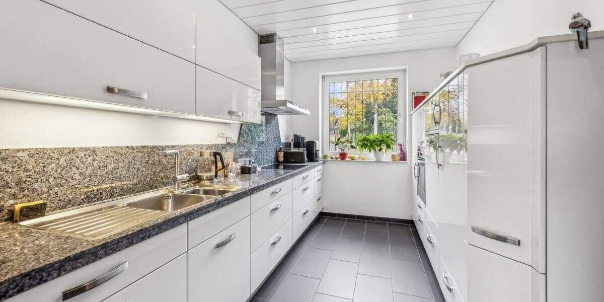 Einfamilienhaus Grevenbroich / Kapellen Kapellen - 5 Zimmer, 216 m&sup2;, 750.000&euro; | Angebot:25689632