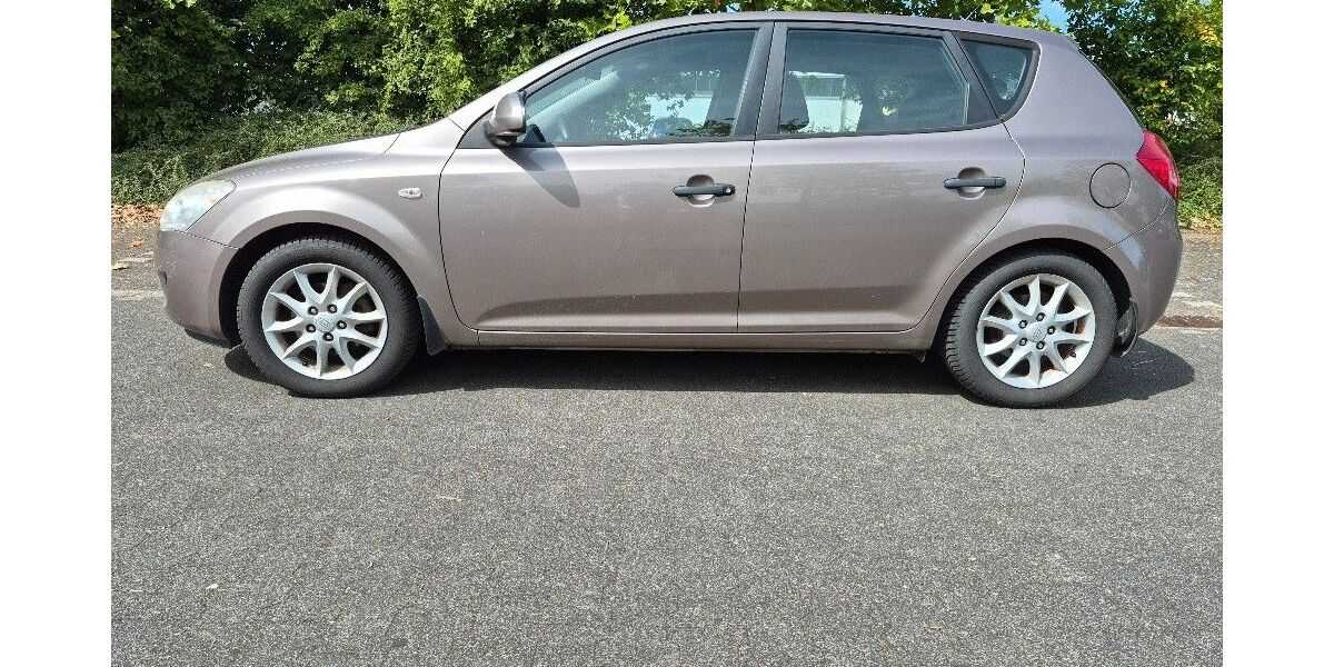 Kia ceed / Ceed 265.800 km 980 &euro; Schwalmtal 41366