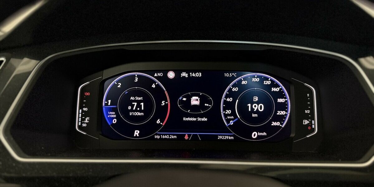 VW Tiguan R-Line / Pano / Kamera / KeylessGO 29.000 km 40.990 &euro; Mönchengladbach 41066