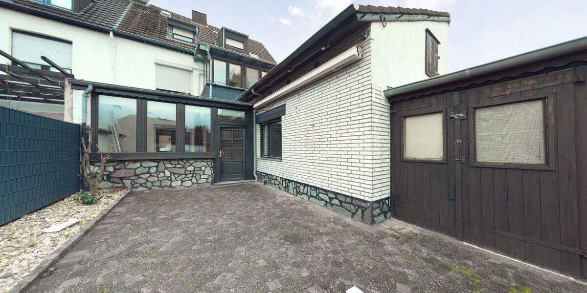 Doppelhaushälfte Mönchengladbach Wickrathhahn - 8 Zimmer, 200 m&sup2;, 249.000&euro; | Angebot:25686669