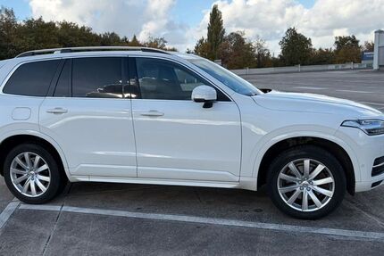 Volvo XC90 208.550 km 22.870 &euro; Mülheim an der Ruhr 45472