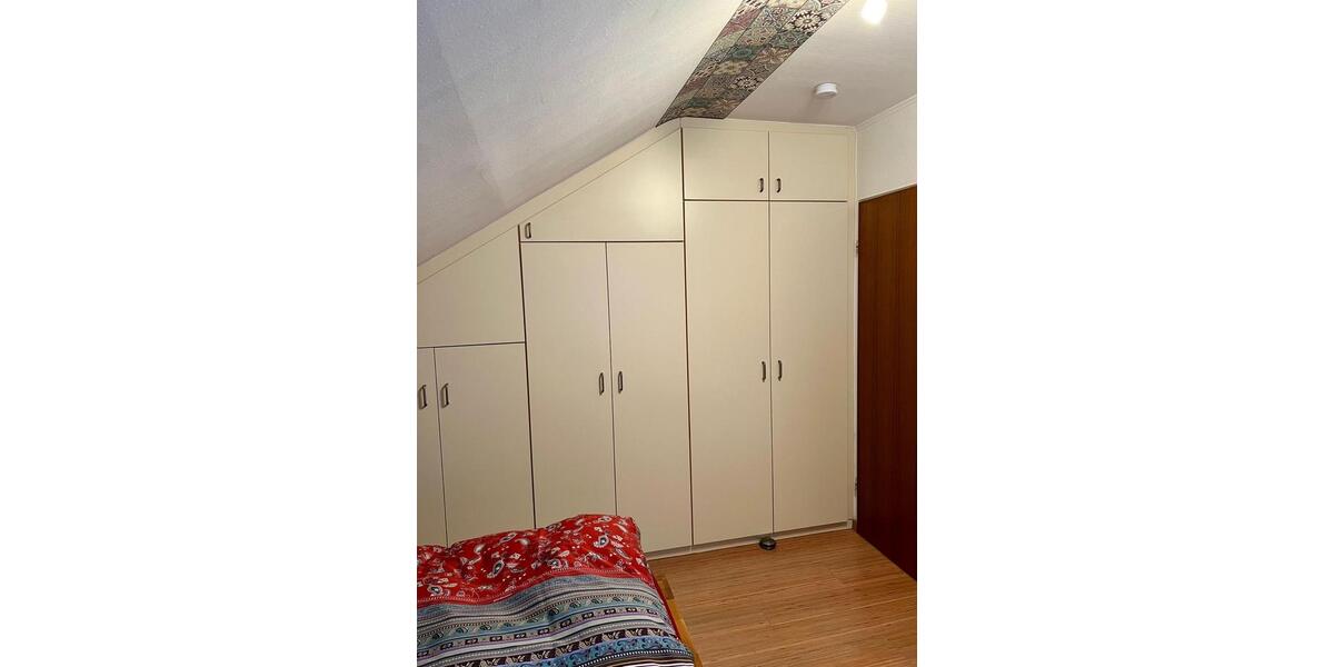 Dachgeschoßwohnung Duisburg Rheinhausen - 3 Zimmer, 71 m&sup2;, 680&euro; | Angebot:25182233