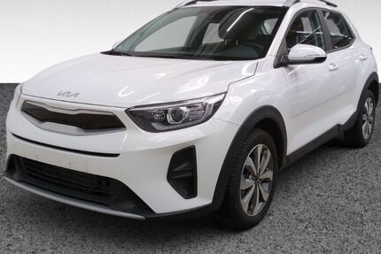 Kia Stonic 16.562 km 18.780 &euro; Düsseldorf 40589