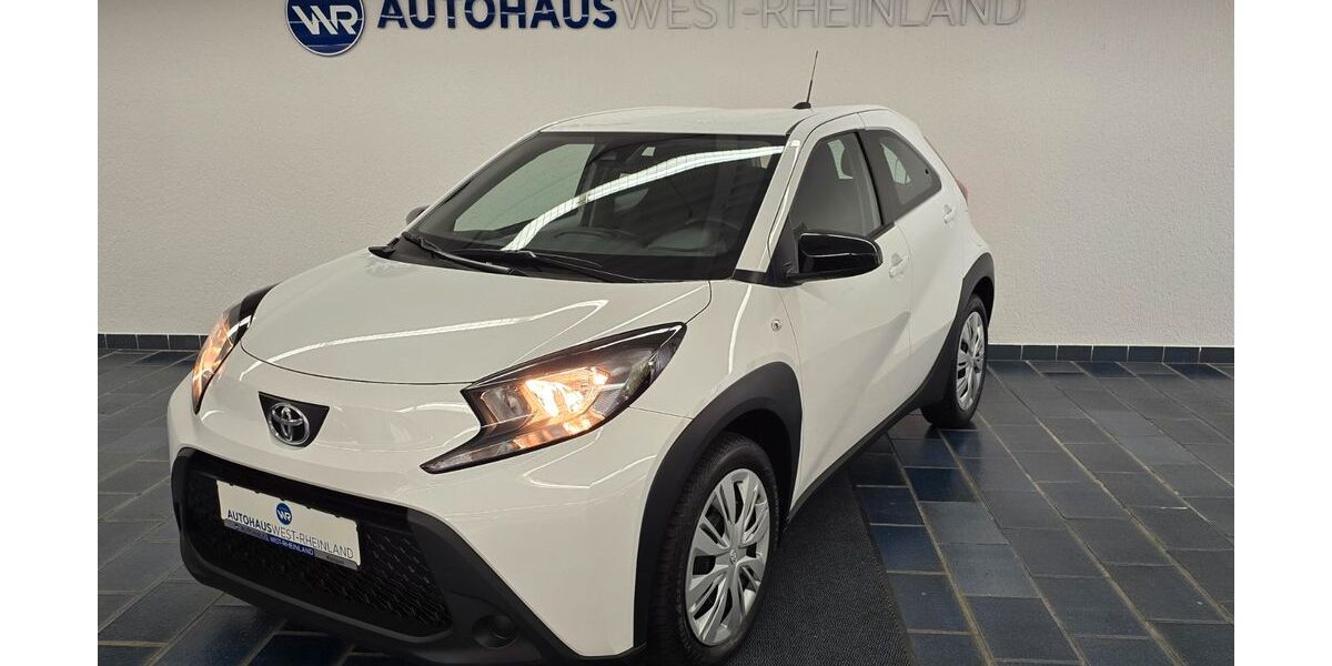 Toyota Aygo (X) 50.180 km 11.590 &euro; Kempen 47906