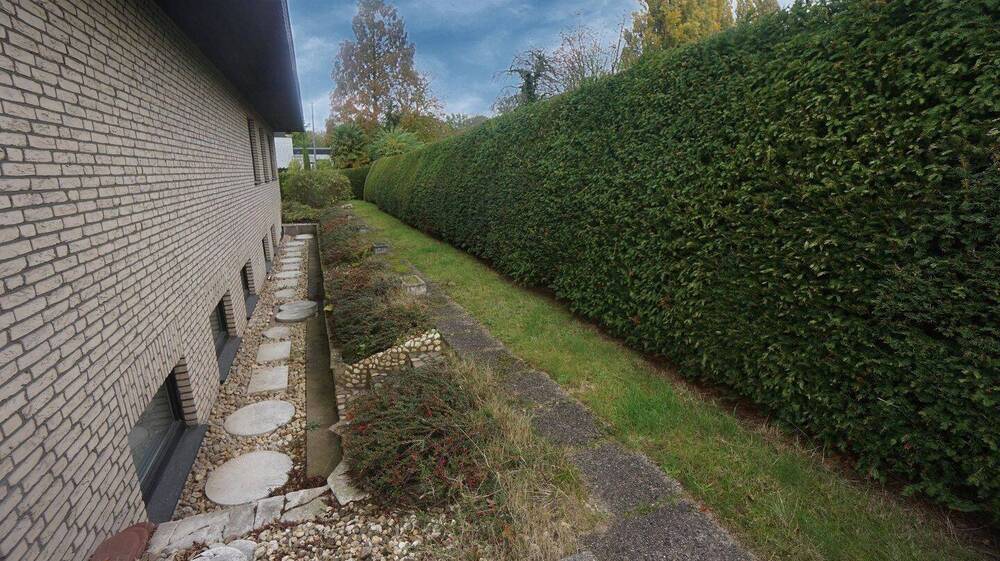 Bungalow Moers Kapellen-Mitte - 5 Zimmer, 121 m&sup2;, 425.000&euro; | Angebot:25984255