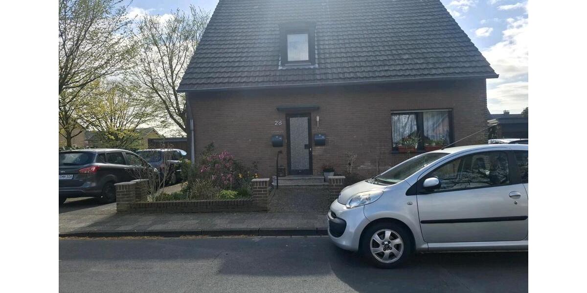 Mehrfamilienhaus, Wohnhaus Nettetal - 9 Zimmer, 125 m&sup2;, 420.000&euro; | Angebot:26040796