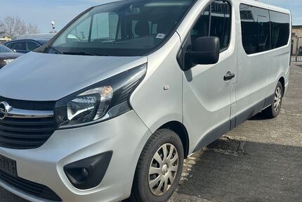 Opel Vivaro 165.000 km 11.990 &euro; Neuss 41469