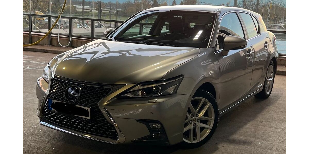 Lexus CT 200h 44.581 km 20.500 &euro; Neuss 41469