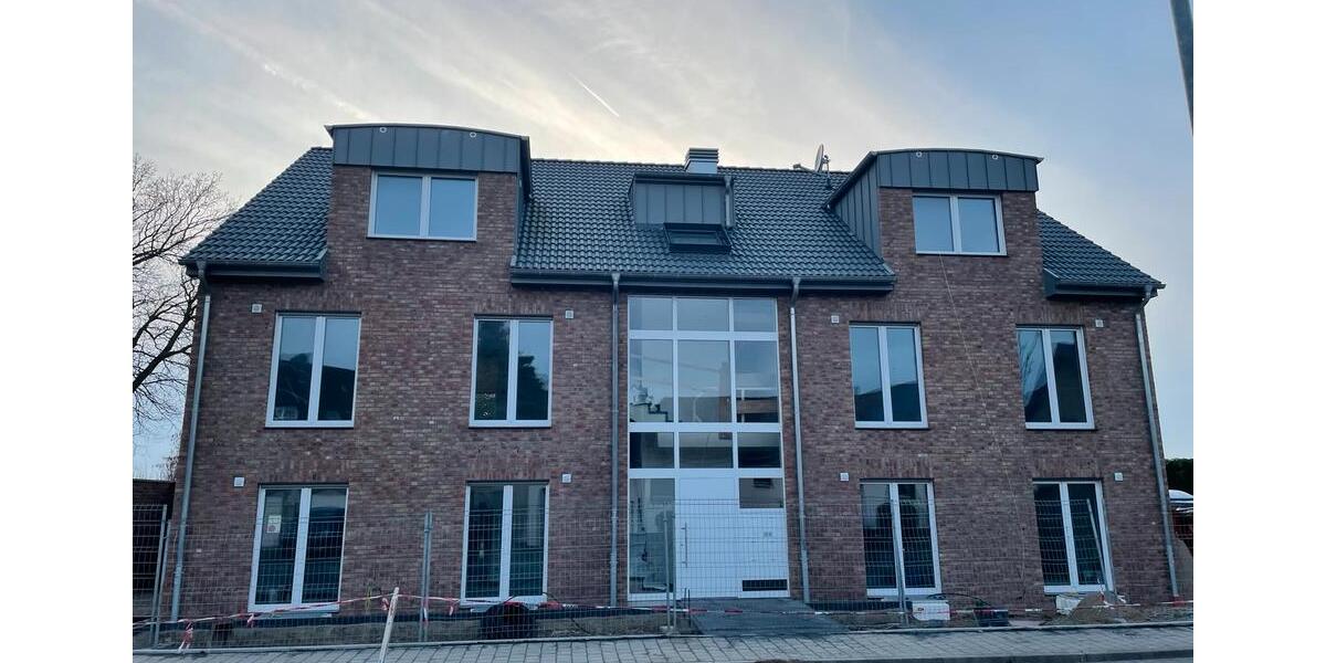 Dachgeschoßwohnung Kempen - 1.5 Zimmer, 71 m&sup2;, 1.075&euro; | Angebot:25333126