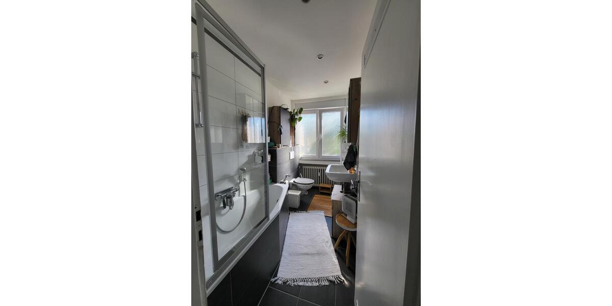 Etagenwohnung Krefeld Cracau - 3 Zimmer, 83 m&sup2;, 890&euro; | Angebot:27585288
