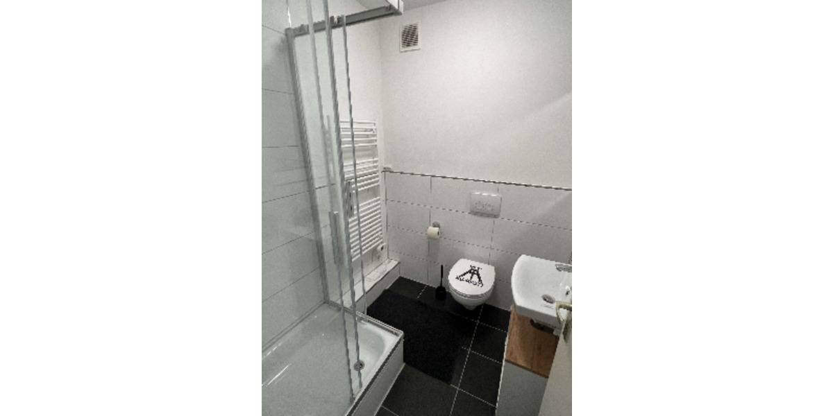 Etagenwohnung Duisburg - 1 Zimmer, 35 m&sup2;, 600&euro; | Angebot:25882816