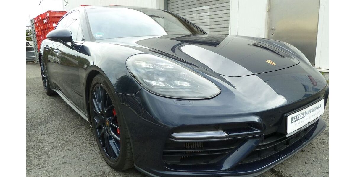 Porsche Panamera 106.000 km 62.900 &euro; Duisburg 47269