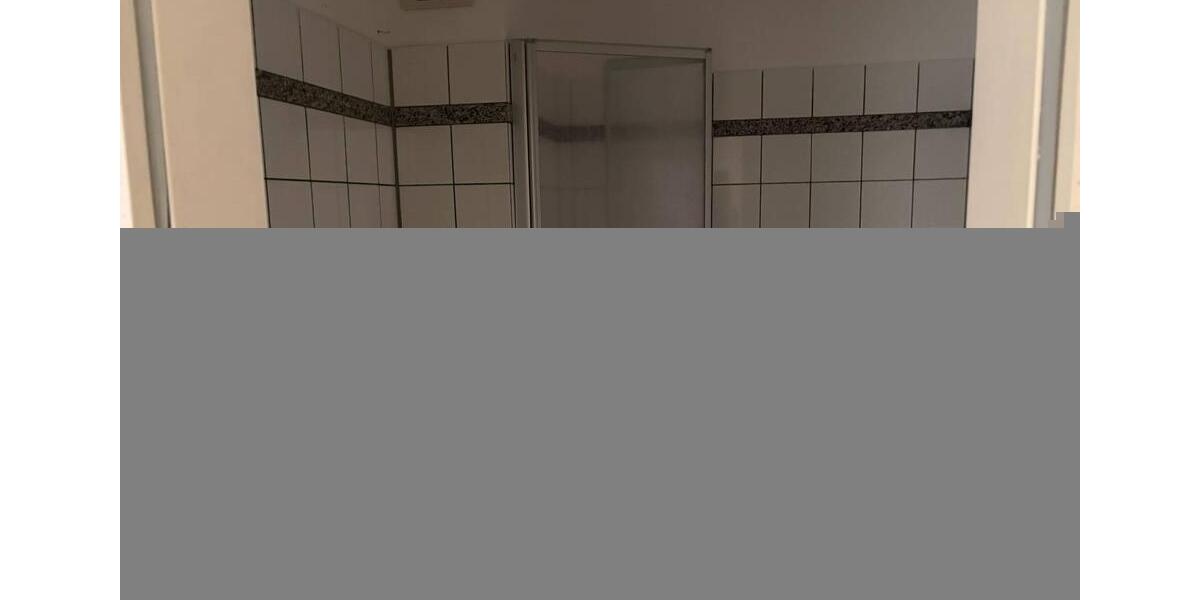 Etagenwohnung Düsseldorf Oberbilk - 2 Zimmer, 66 m&sup2;, 440&euro; | Angebot:26182874