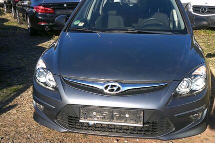 Hyundai i30 150.000 km 3.700 &euro; Grevenbroich 41516