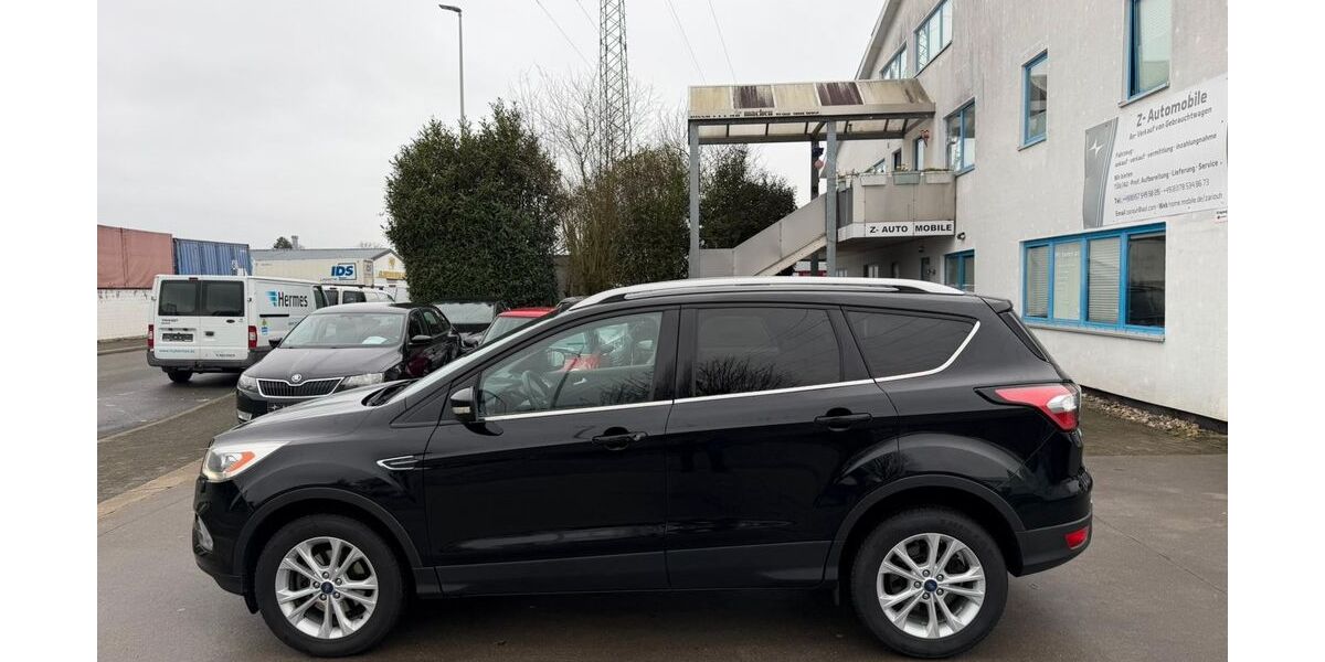 Ford Kuga 157.021 km 8.450 &euro; Hilden 40721