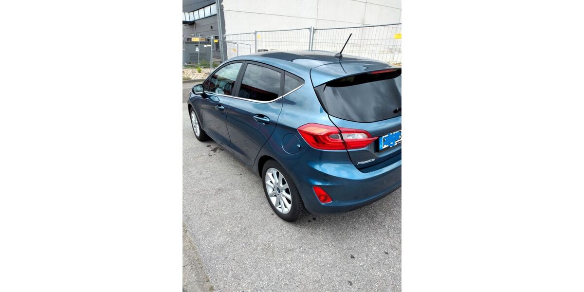 Ford Fiesta 20.000 km 13.900 &euro; Korschenbroich 41352