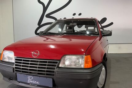 Opel Kadett 87.268 km 5.490 &euro; Duisburg 47058