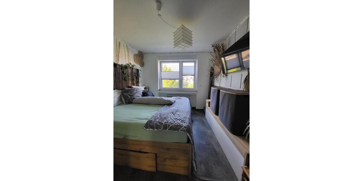 Etagenwohnung Krefeld Cracau - 3 Zimmer, 83 m&sup2;, 890&euro; | Angebot:27585288